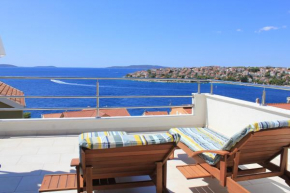  Mina Apartments  Трогир